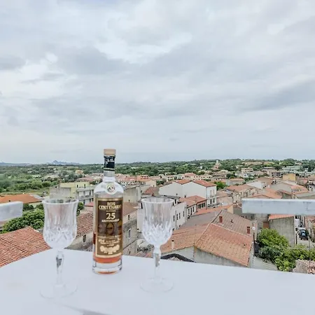 Apartman Monart Historic - Art Rooftop & Sunsets Monti